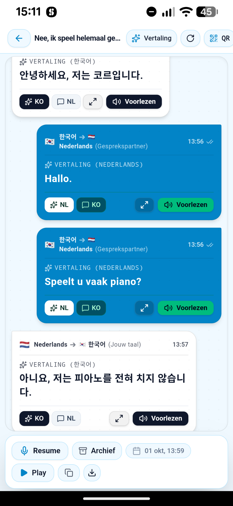Gesprek in Tolkly met Nederlandse en Koreaanse vertalingen en knoppen voor voorlezen